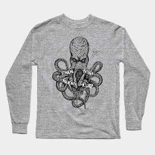 Cthulhu's Insanity: A H.P. Lovecraft inspired design of the Great Old One's Madness Long Sleeve T-Shirt